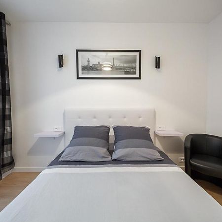 Near Eiffel Tower - Beautiful Flat Leilighet Paris Eksteriør bilde