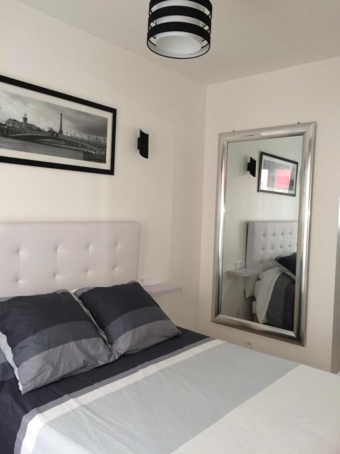 Near Eiffel Tower - Beautiful Flat Leilighet Paris Eksteriør bilde